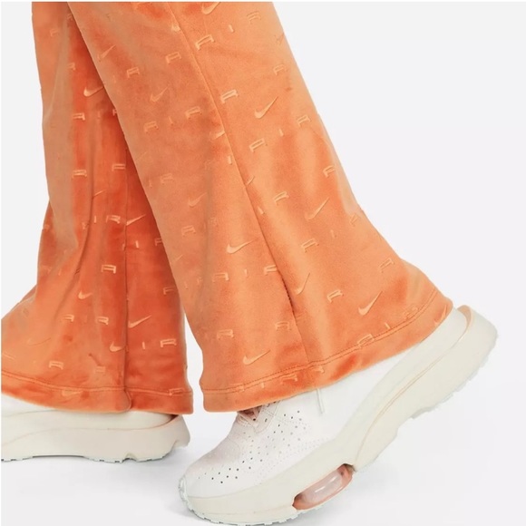 Nike Air Orange Velour Sweats Set - Picture 4 of 7